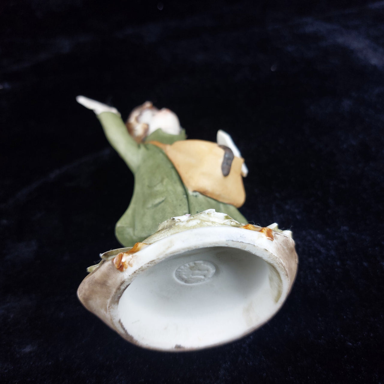 Young with Postman Letter Capodimonte Porcelain Figurine by G. Pezzato see pics9