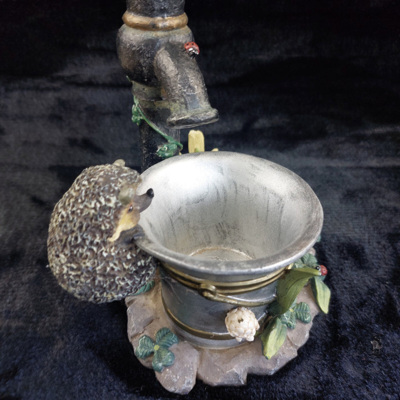 Bramble & Clover Hedgehog Pen Holder - pot 8" Fountain Theme Ladybug see pics7