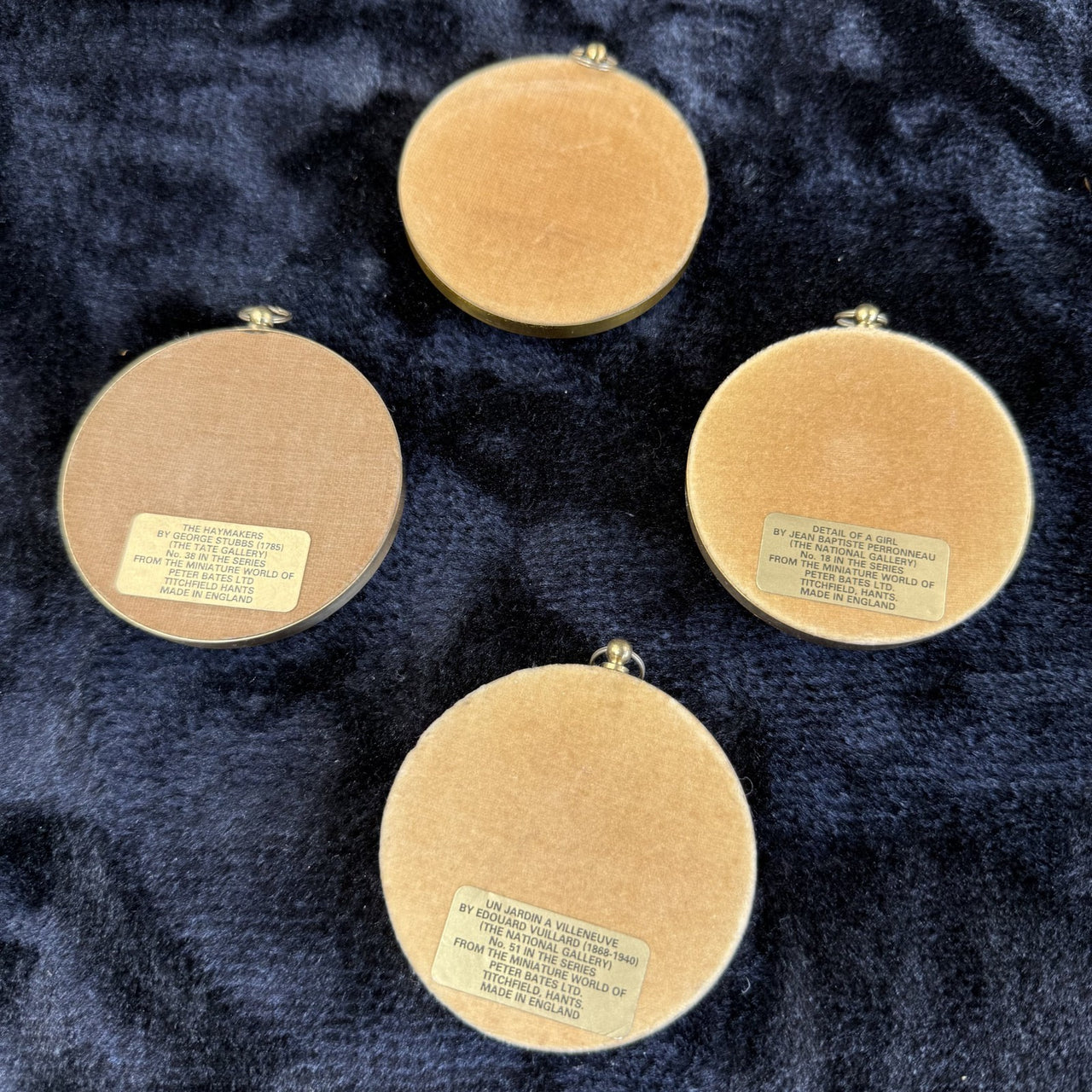 Set of 4 Vintage Miniature 9 cm Portraits Peter Bates Gallery National frame set8