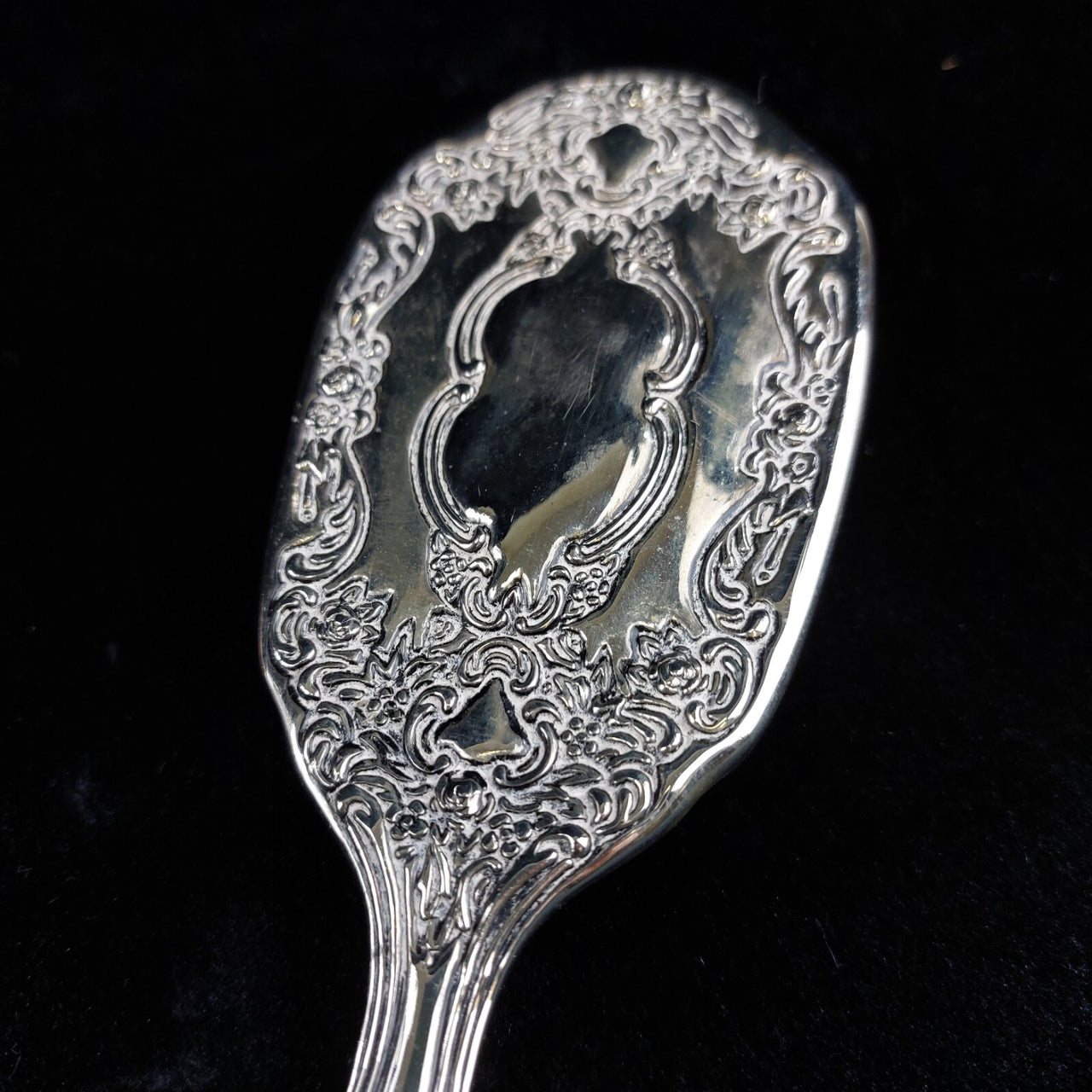 Vintage Silver-Plated Vanity Set gift– Round Ornate Etched Box & Hand Mirror7