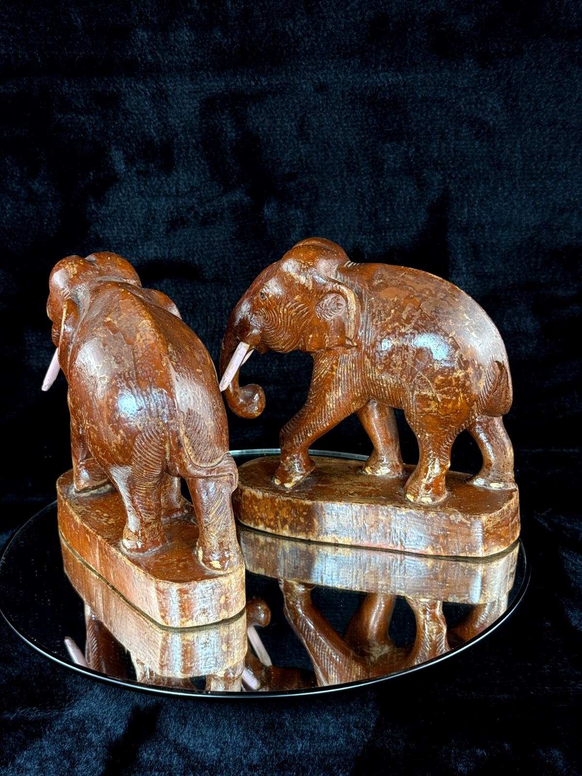 Hand Wooden Carved Elephant Pair – India Figures with Pink Resin Tusks 7 Vintag3