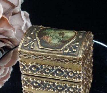 Antique Gilt Wood Trinket Fragonard Painted Style portrait of beauty Ladies 0