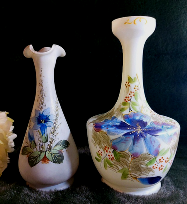 Rare Antique Pair of Hand-Painted Satin Glass Vases Milk Flowers Decor Porcelain0