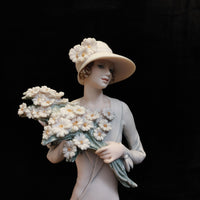 Thumbnail for Florence Armani Marguerite Figurine – 1731F Lady With Daisies, Box Mint 9