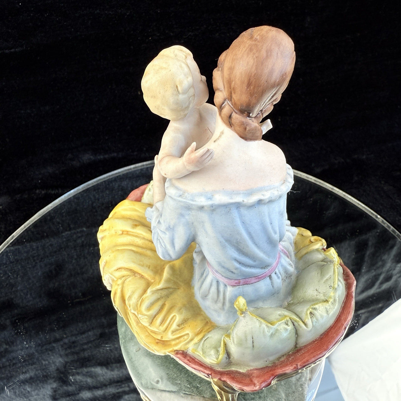 Capodimonte Italian Figurine Porcelain Hand Painted Mother and Child Signed "G.9