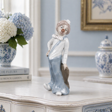 Casades Clown with Bag Porcelain Figurine Collectible from Spain, 6in blue deco0