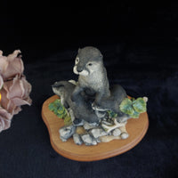 Thumbnail for Border Fine Arts 752/3000 River View Family Otter R.T. Roberts B0195 LE Figurine6