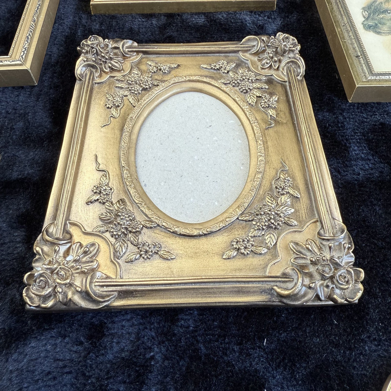 Set of 7 Vintage Brass Ornate Gold Tone Picture Frames (moseley ware metal 19805