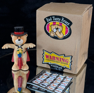 RARE Bad Taste Bear MR. MAGICA Figurine Retired Piranha 2003 Studios funny gift0