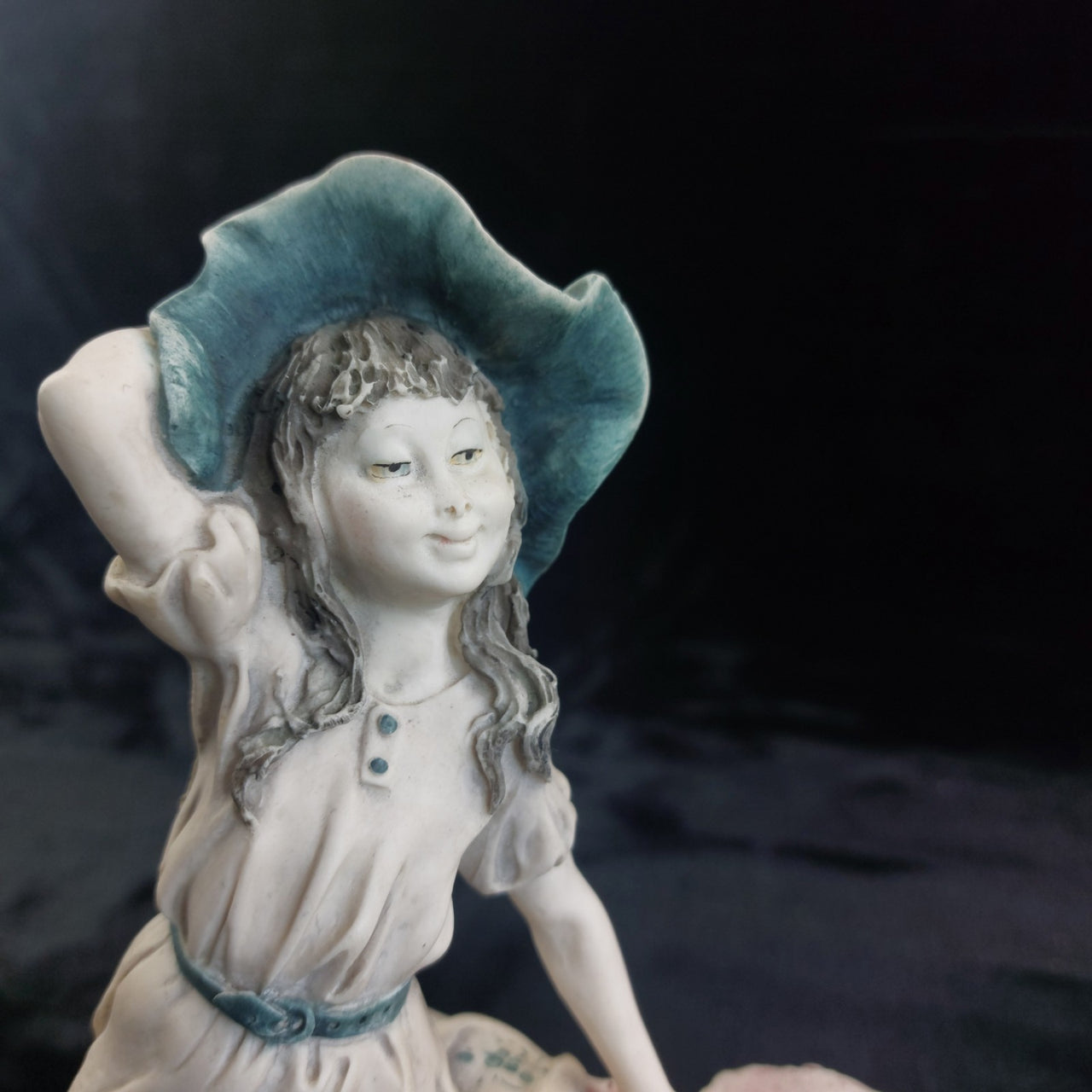 Giuseppe Armani Figurine Photographer 9.5" A.G. Signed Chipped Hair Porcelain9