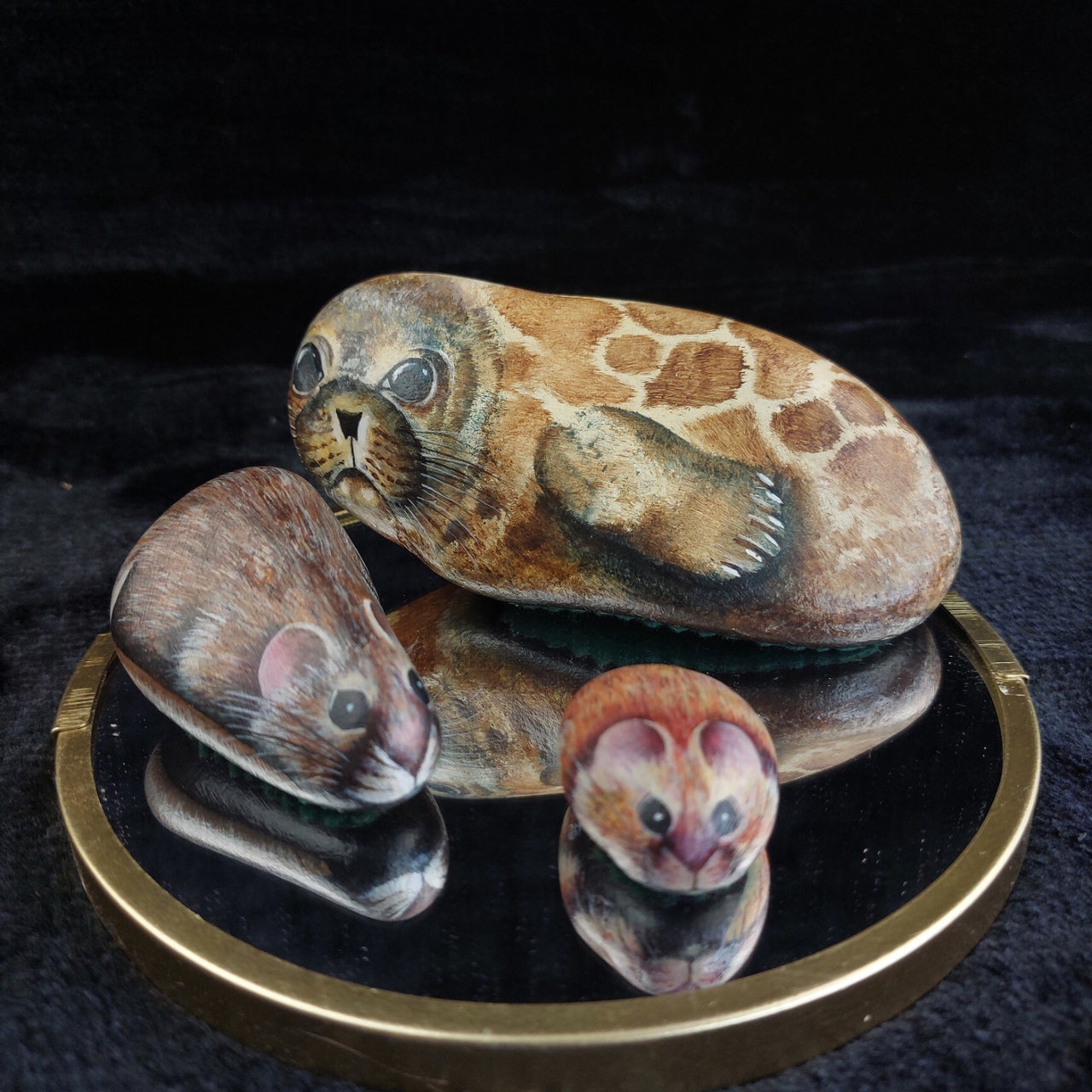 Rare M. Leadbetter 1978-80 Painted Stone Animals Seal, Wood Mouse, Harvest Mouse0