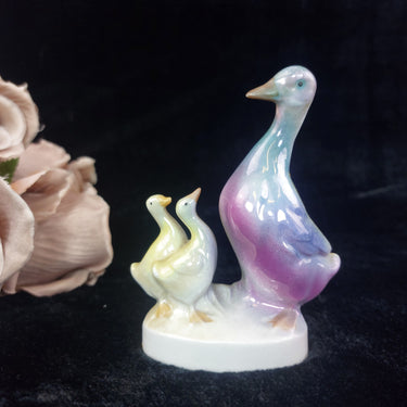 Antique Porcelain Duck Figurine Iridescent Pastel Trio –4