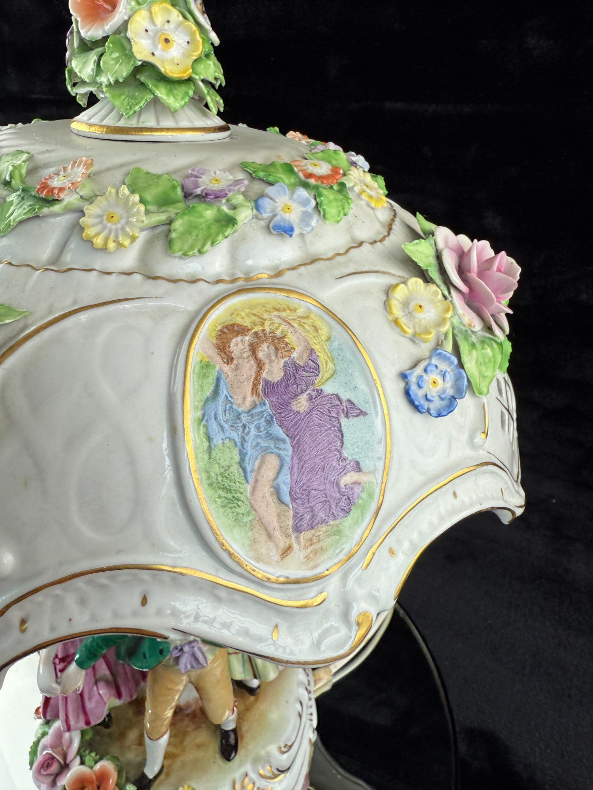 Antique Hand-Painted Royal KPM Bavaria Porcelain Lamp Table see the pictures dec9