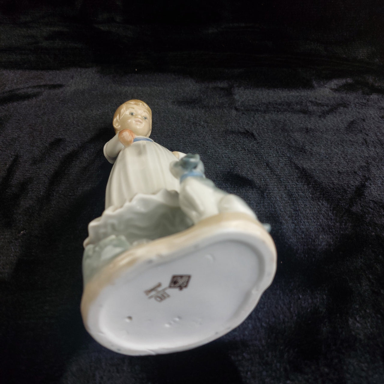 NAO by Girl Lladro with Dog Figurine Spain 1987 White Blue Dress 9.5" decor12