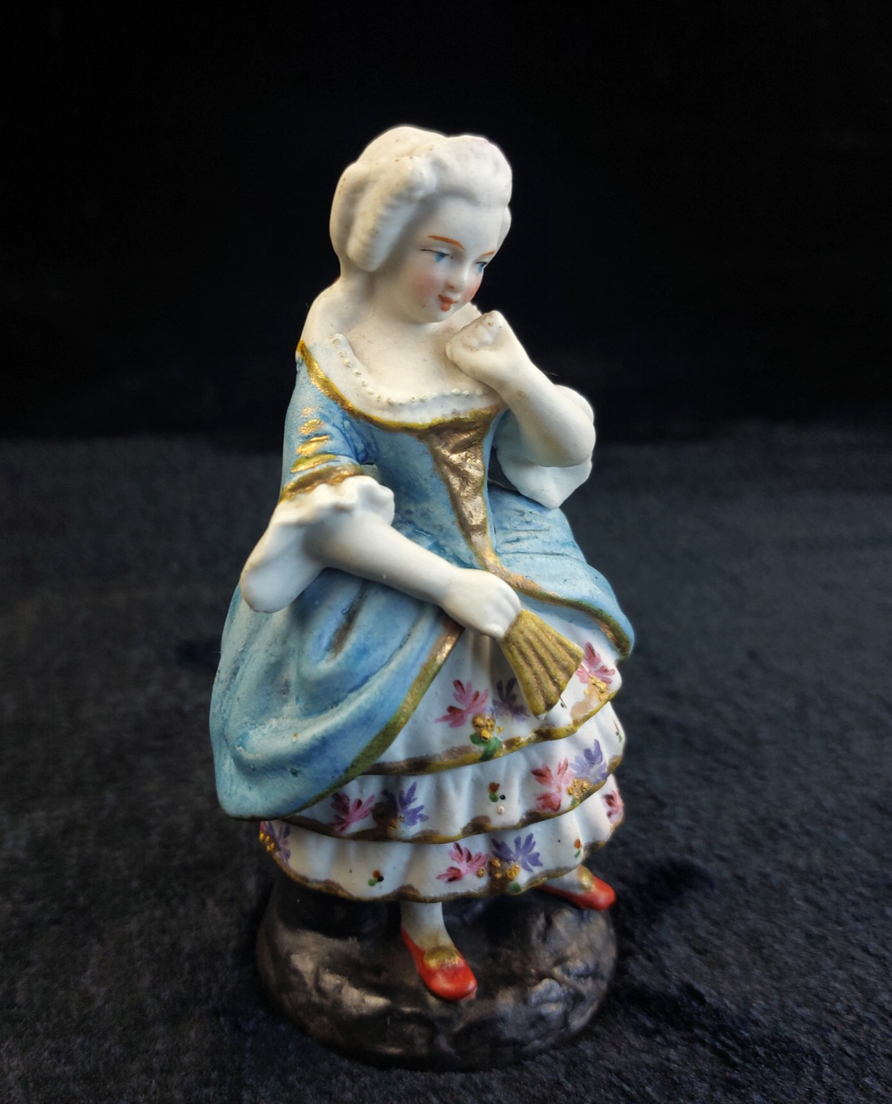 Antique victorian Porcelain Lady Figurine 5" Blue Dress Fan Flowers Germany deco1