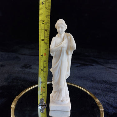 Antique A. Giannelli 6.5in Woman Figurine White Marble Resin Italy see pics1