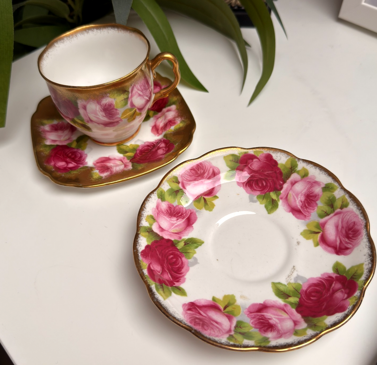 Royal Albert Old English Rose Trio Set Cup Saucer Plate Pink Red Floral Gilded.9