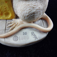 Thumbnail for Border Fine Arts First Friends FF5 – 1989 Mouse with Cheese Figurine gift4