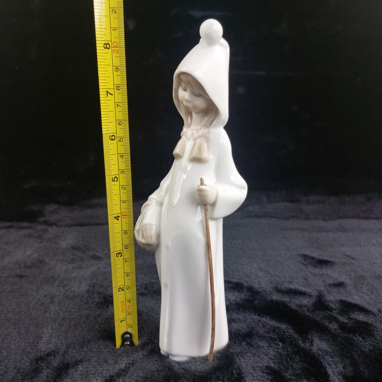 Lladro Spain Figurine Porcelain 8.5" Girl in Cloak with Staff bookcase decor2