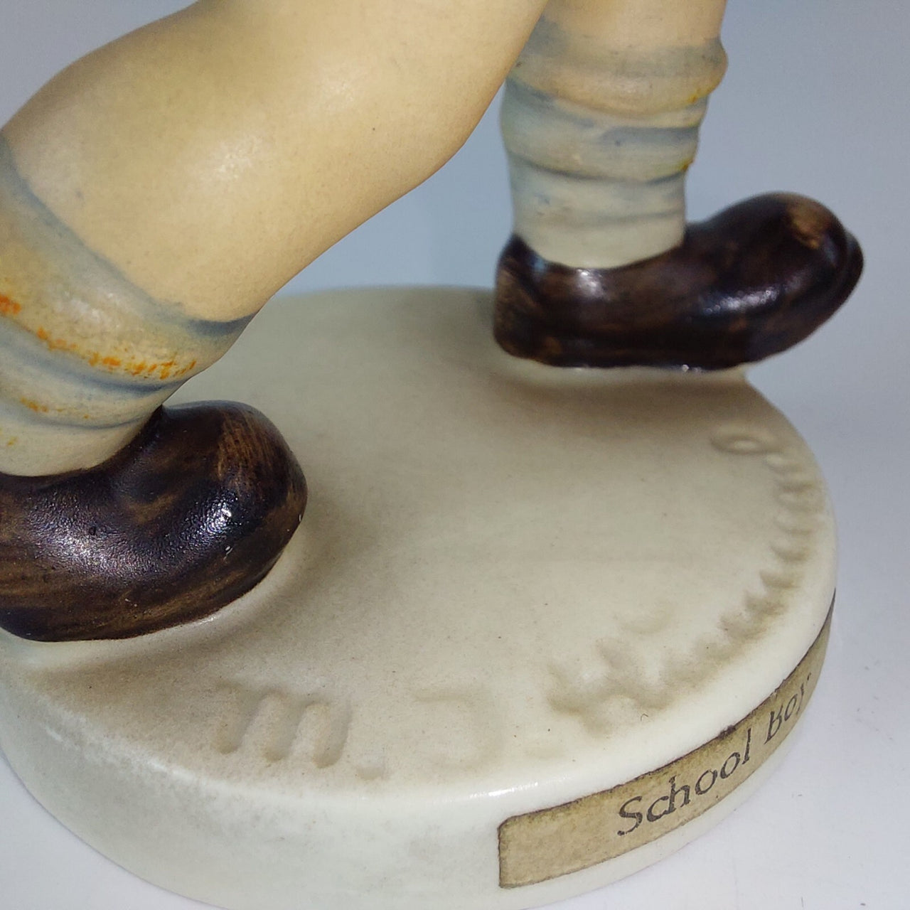 Goebel Hummel School Boy" Figurine W. Germany 1960-1972 Mark 3 Collectible deco8