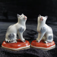 Thumbnail for Paris Samson Porcelain Style 'Staffordshire' Cat Chelsea Anchor Mark Figurine5