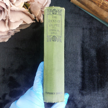 T. Fisher Unwin Rocks of Valpre Ethel M. Dell Edition  1916  Green Cloth Worn1