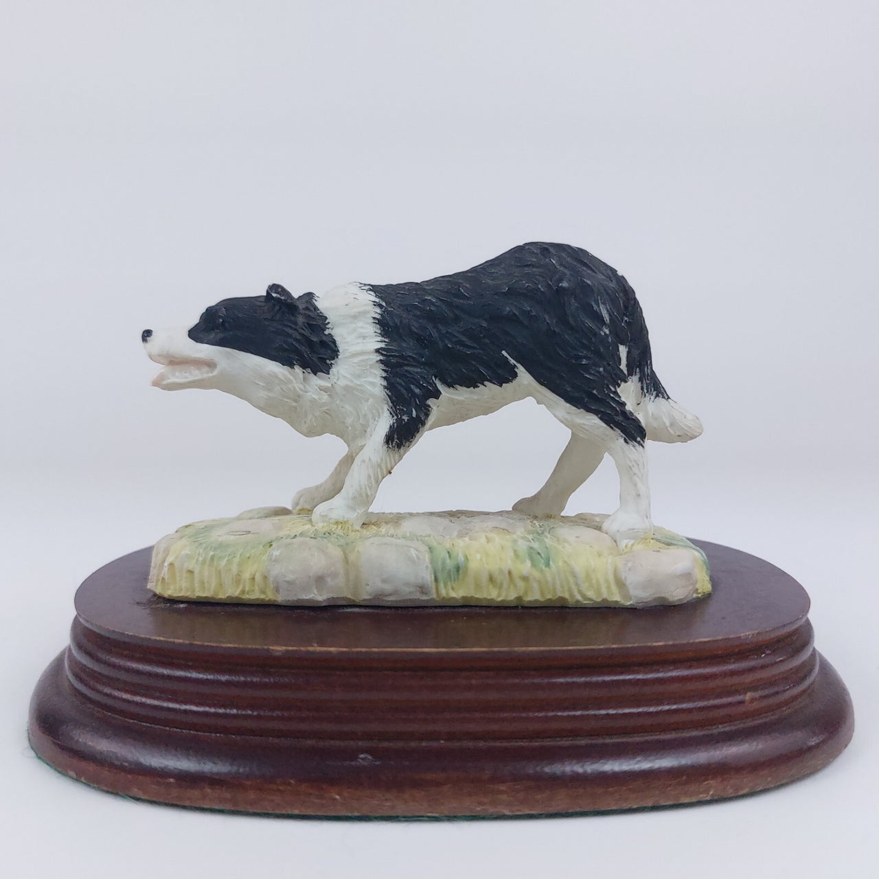Leonardo Collection Border Collie Dog Figurine 3.25 Collectable 1993 Resin, Wood8
