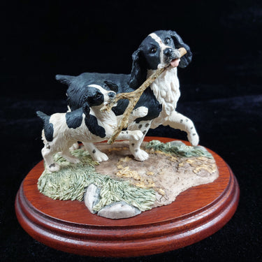 Border Fine Arts 'Springer Spaniel & Pup' - J.A. Bubler Figurine Collectible 0