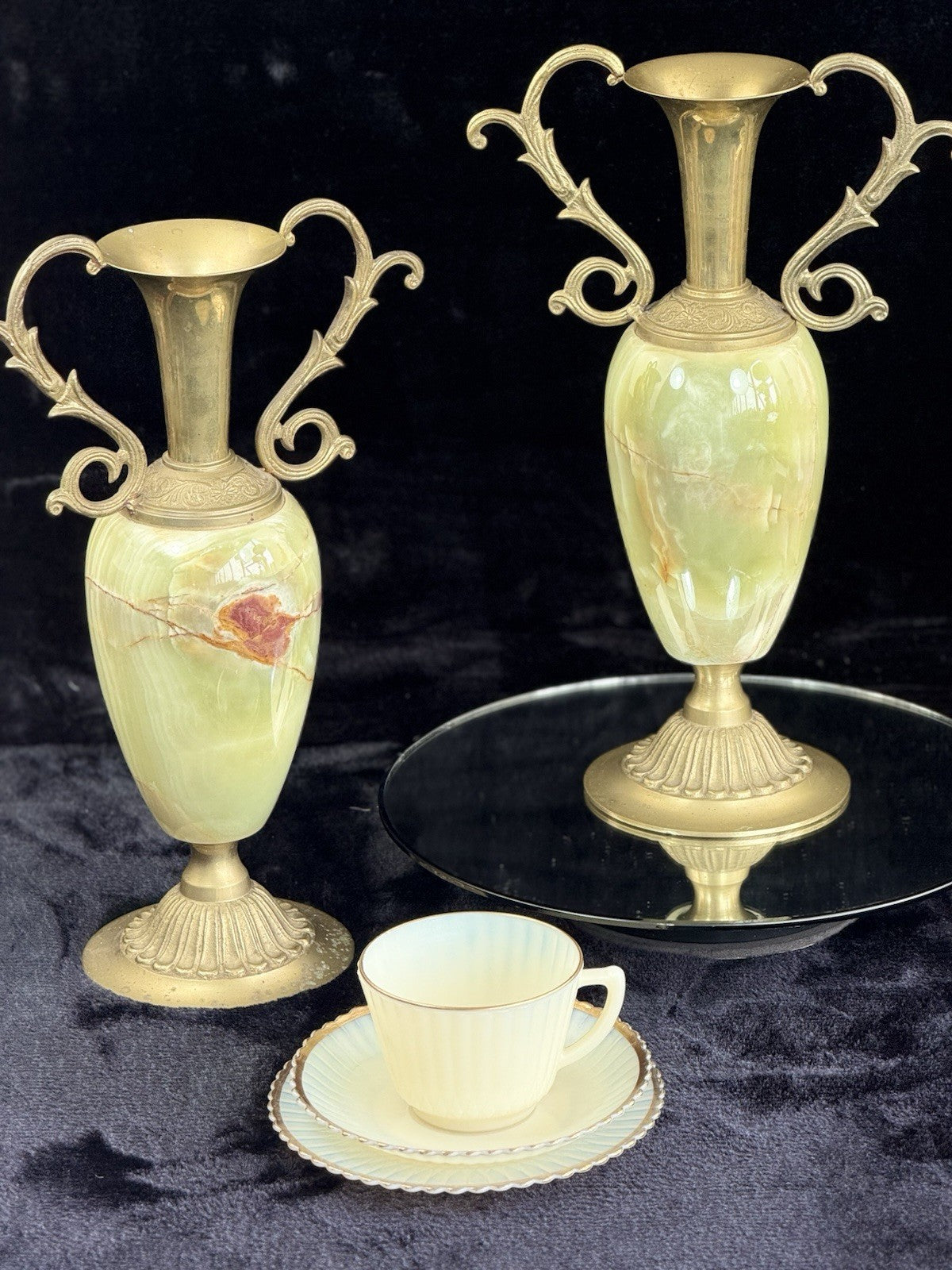 Pair of Brass & Green Onyx Marble Urn Vases Ornate Handles Decorative 35cm12