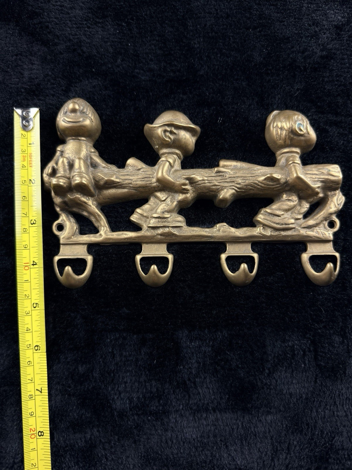 Vintage Italian Solid Brass Wall Hook Rack â 3 Boys Carrying Log â 8x6â Ha3
