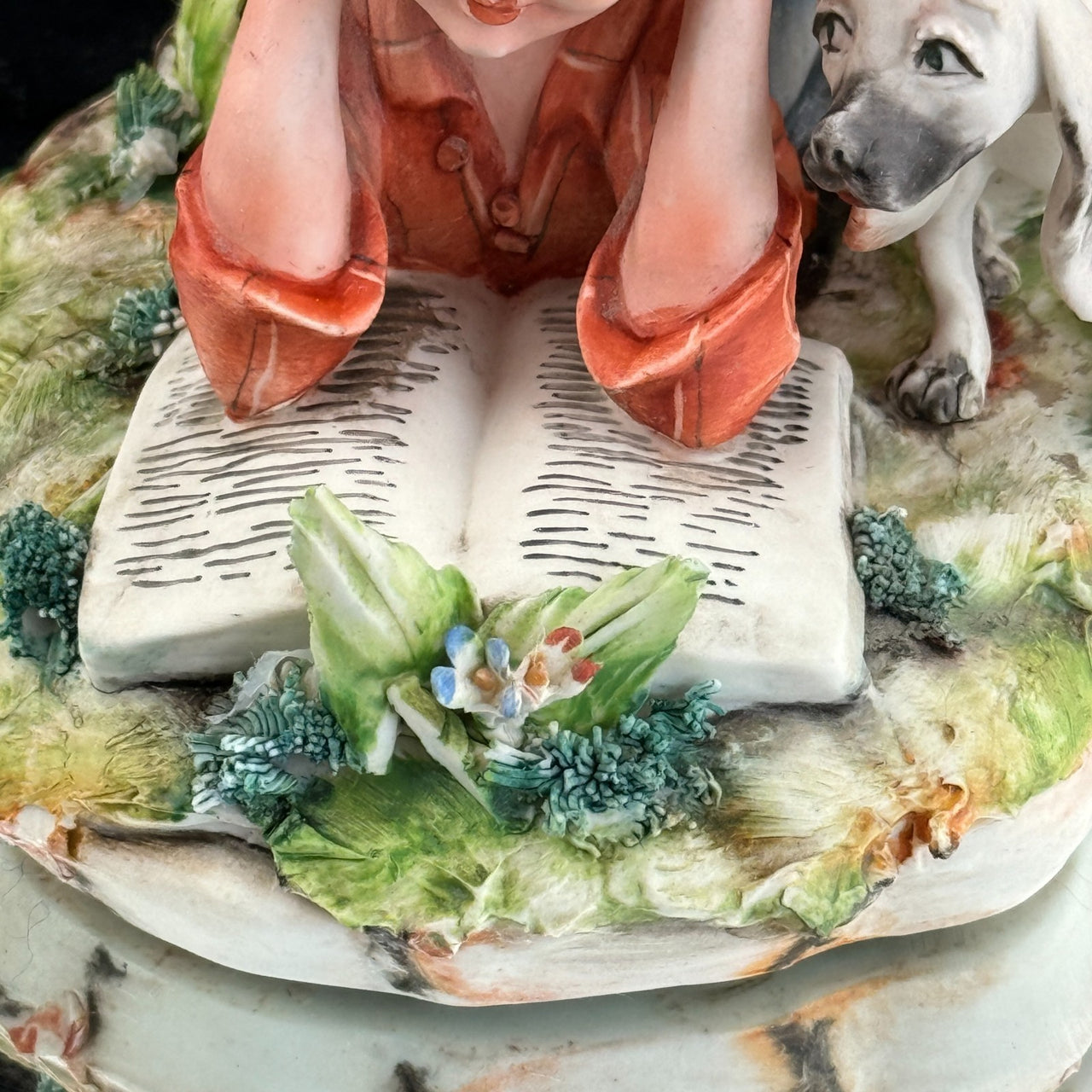 Italian Capodimonte Figurine Boy Reading with Dog and Shoes bookshelf gift decor10