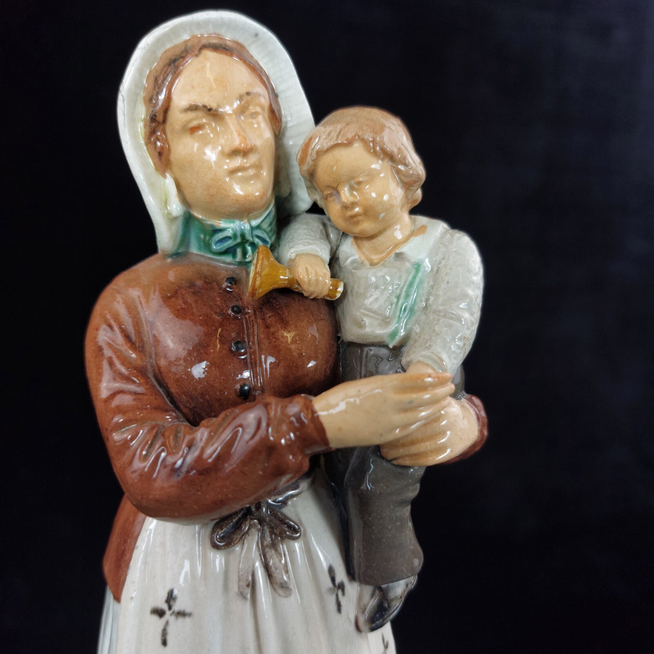 Wittmann & Roth Of London Figure 1900s Of A Fisherman And Children&wife repaired17