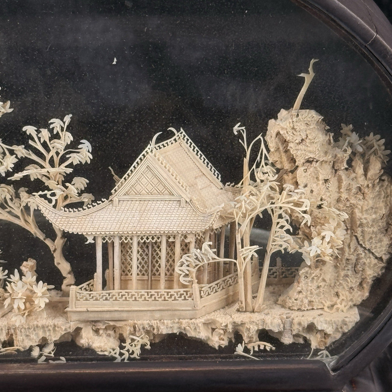 Antique Figurine11