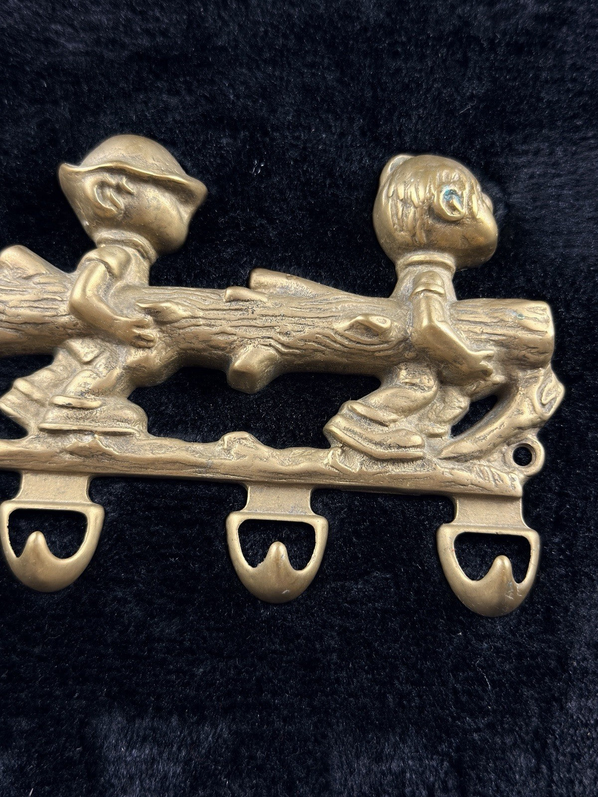 Vintage Italian Solid Brass Wall Hook Rack â 3 Boys Carrying Log â 8x6â Ha6