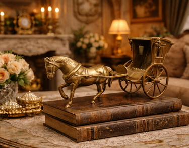 A large antique brass, Big horse with cab. 4.5 Kg Nicely sculpted and cast. gift0