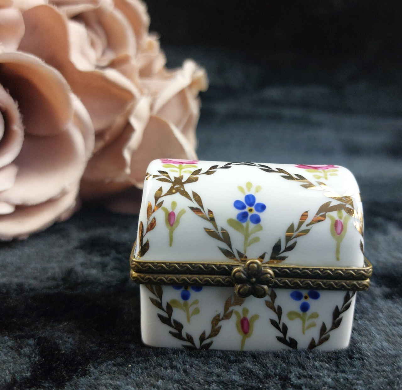 Limoge Style Acceptable Porcelain Trinket Box Floral Hinged Rectangle jewellery0