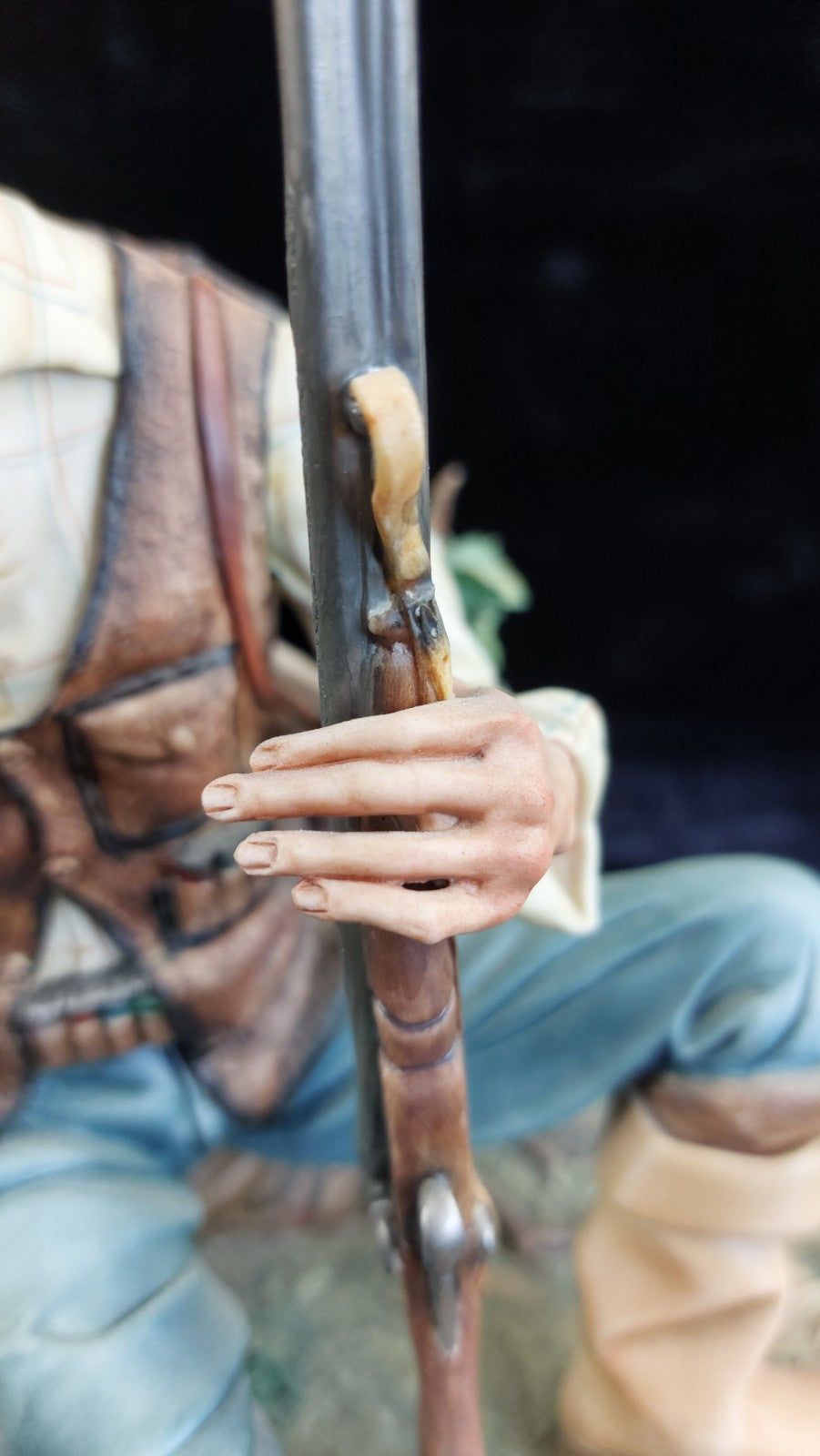 Capodimonte Figurine Italy 9" Volta Hunter with Gun and Dog Signed Large chipped12