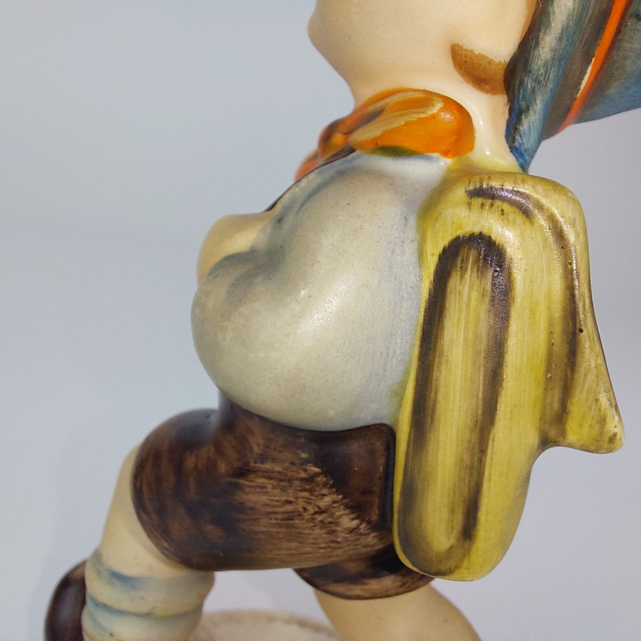 Goebel Hummel School Boy" Figurine W. Germany 1960-1972 Mark 3 Collectible deco11