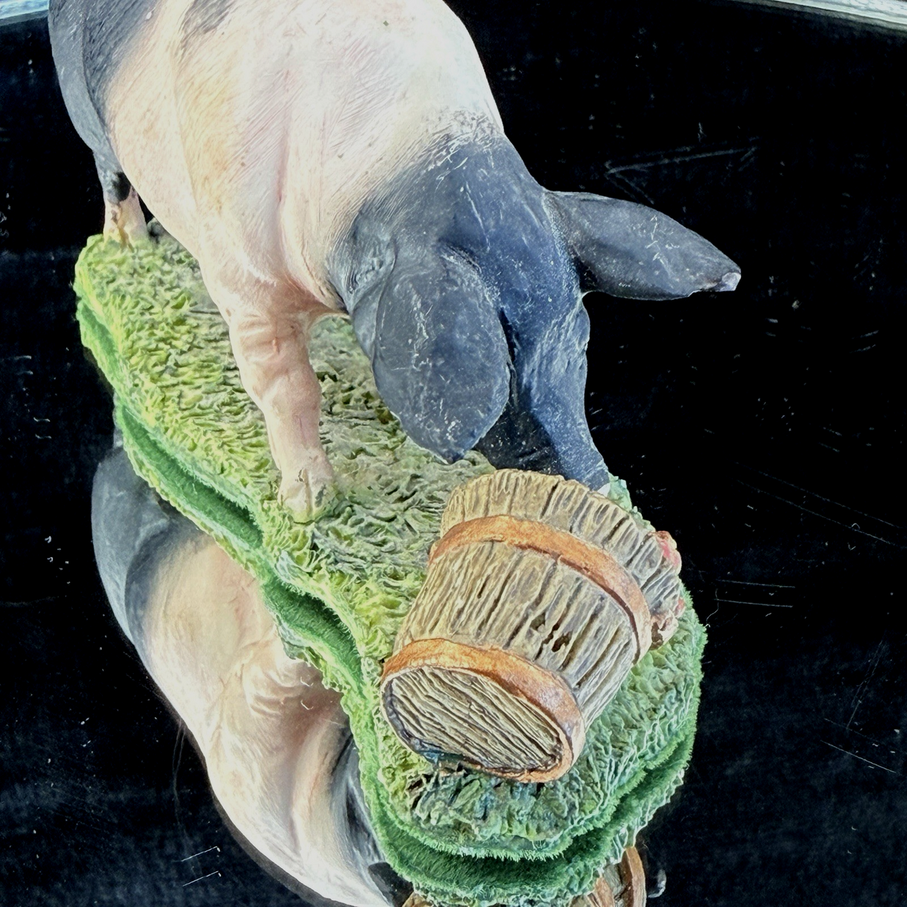 Crown Staffordshire Hand-Painted Pig Figurine with Basket - Fine Art d Porcelain6