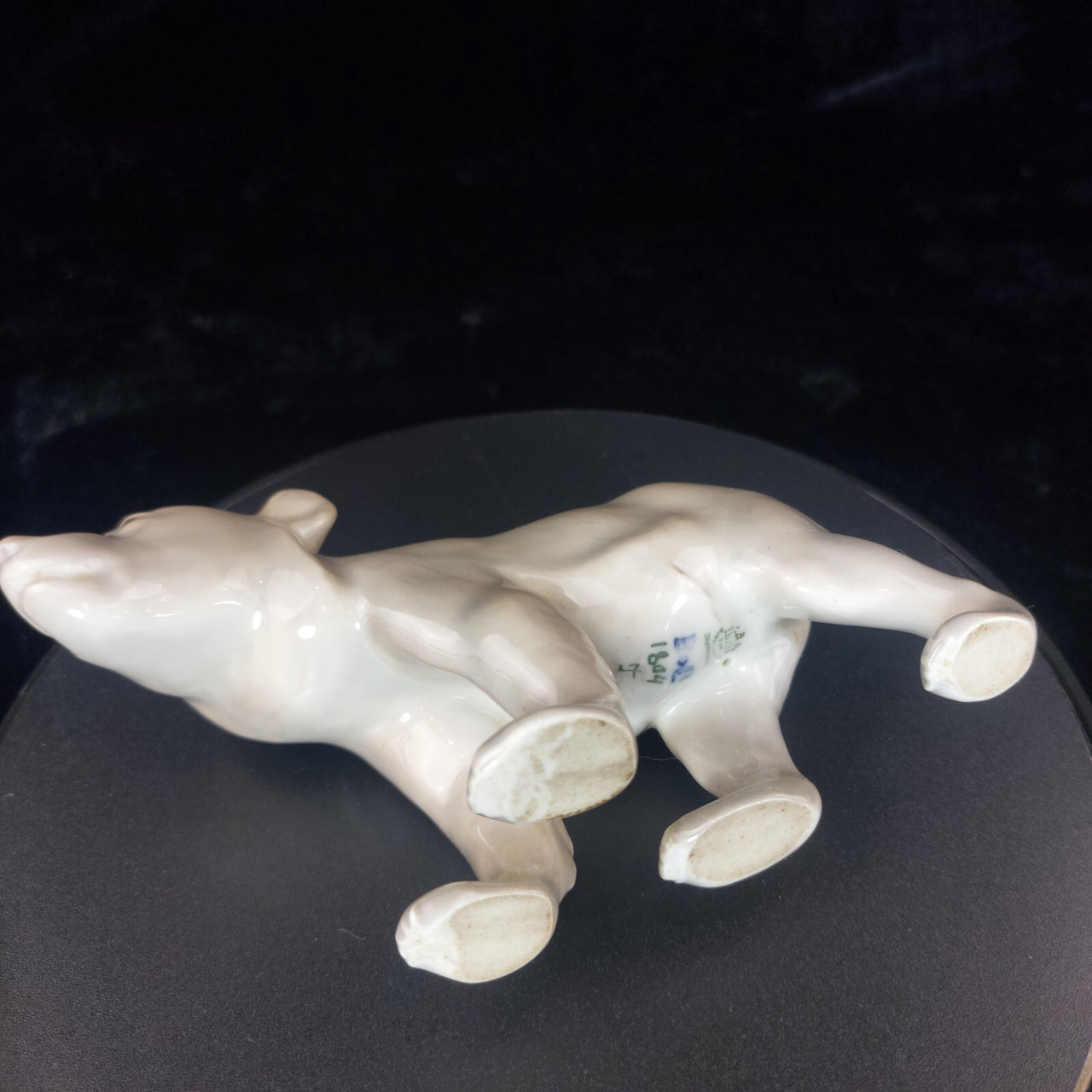 Bing & Grøndahl Bear Figurine B&G 1804 Good Condition Porcelain Denmark 9.5x16cm5