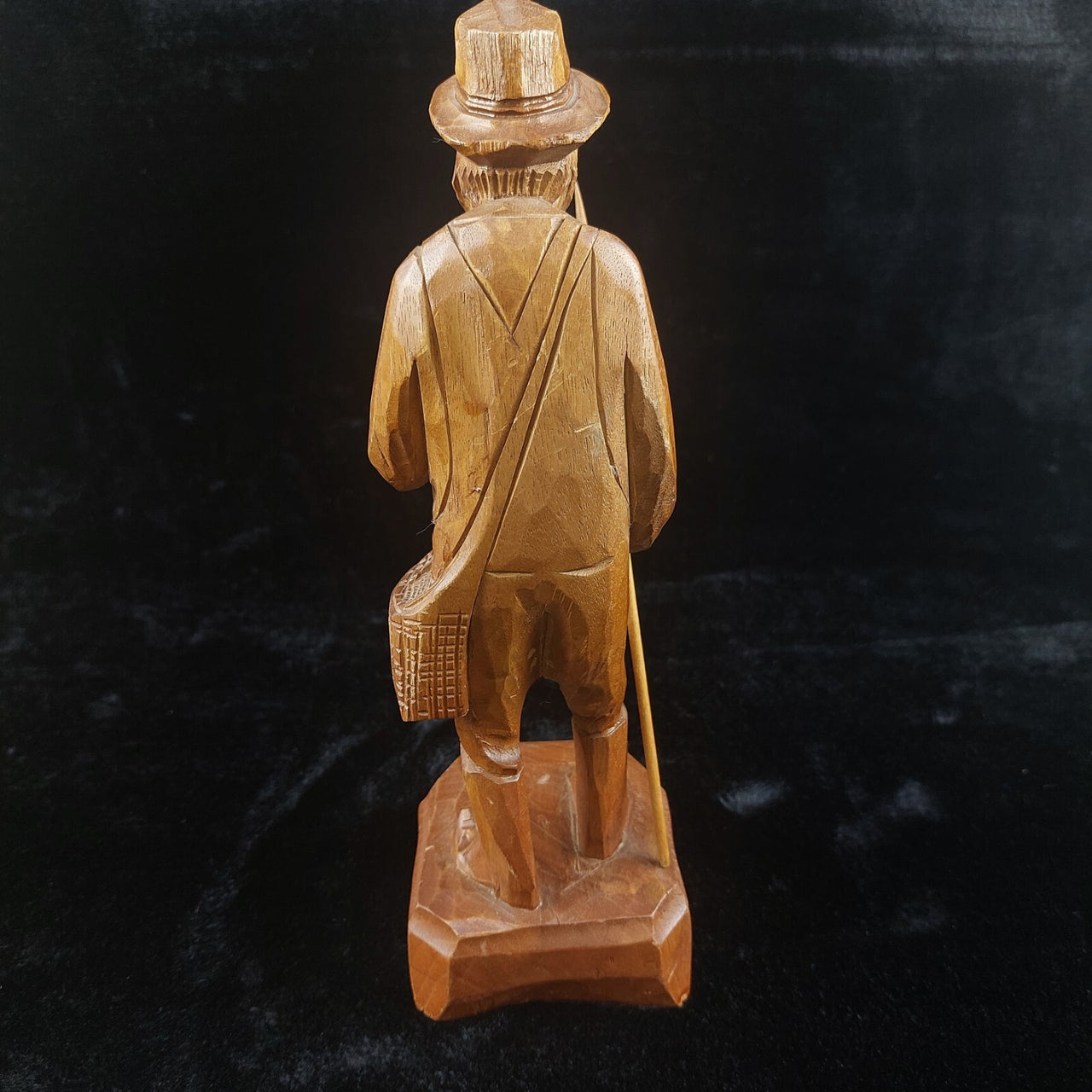 Wooden Vintage SculptureFisherman -Folk Art - Jocelyn Caron - Chipped Hand11
