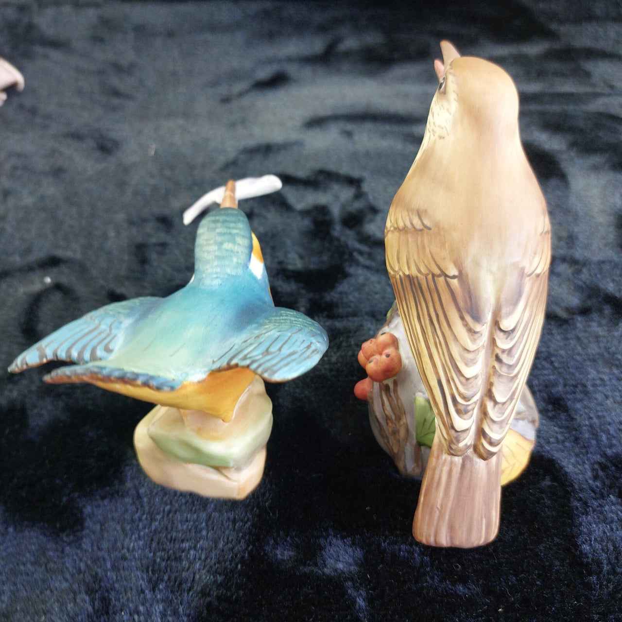 Royal Worcester Kingfisher & Thrush Bird Figurines England ceramic repaired11
