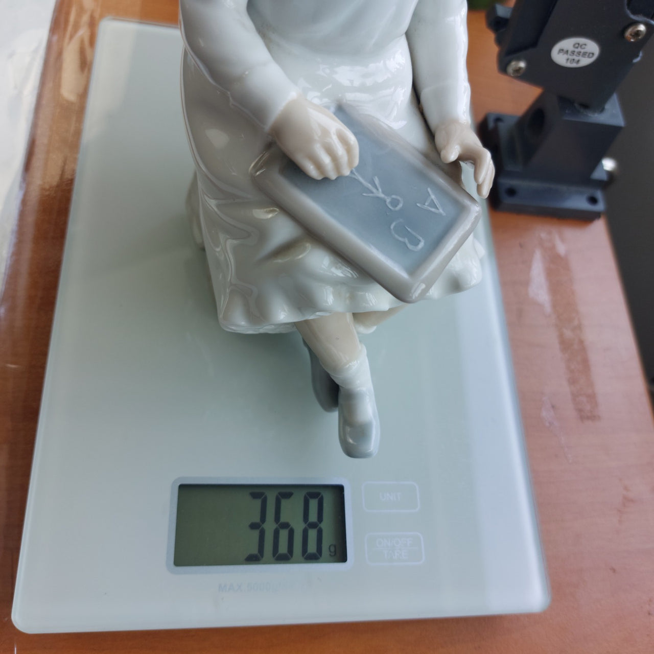 Nao by Lladro Girl Figurine Reading 8 Slate School repaired bookcase decor kids12
