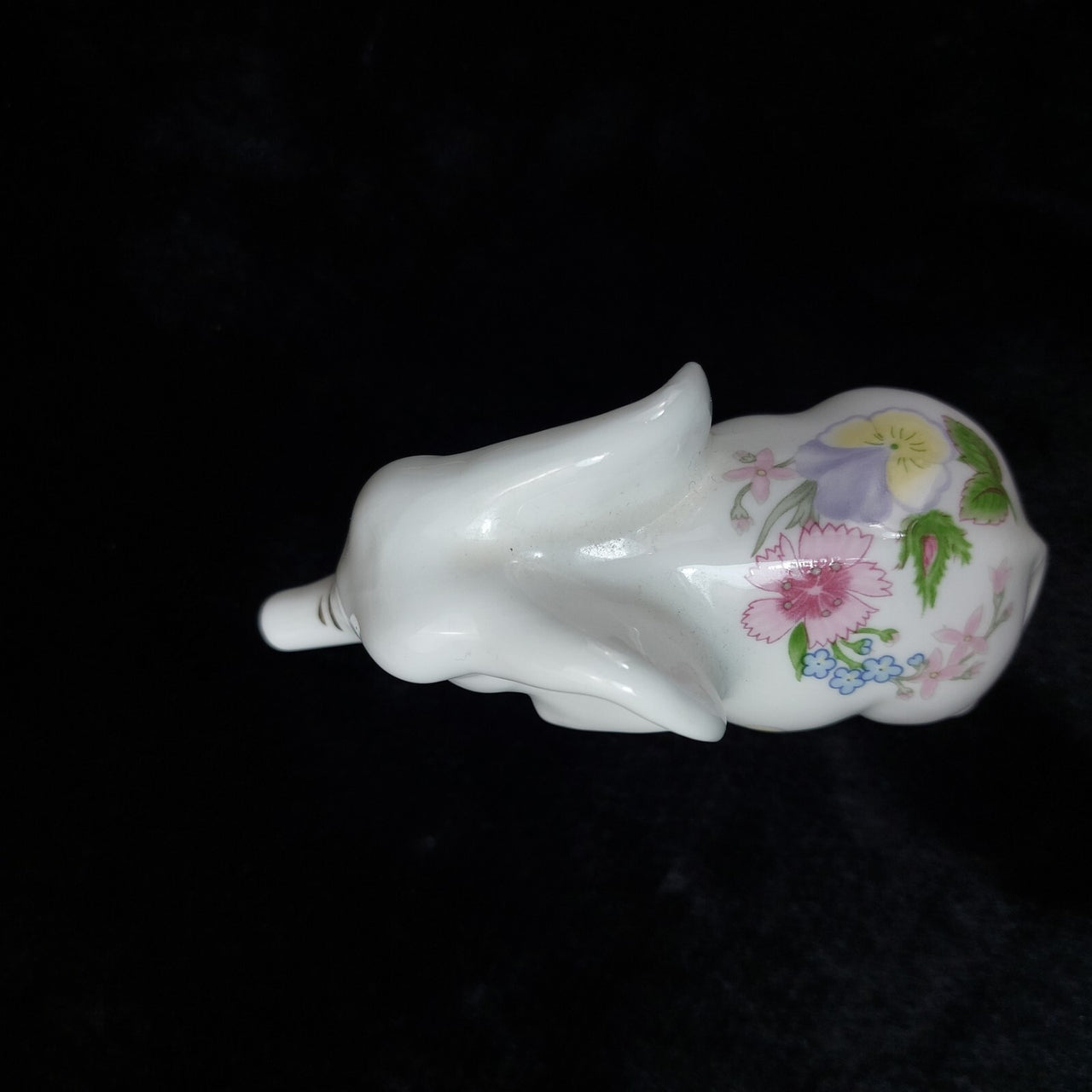 Wild Aynsley Tudor porcelain Elephant Figurine Vase & Trinket Dish Set of 38