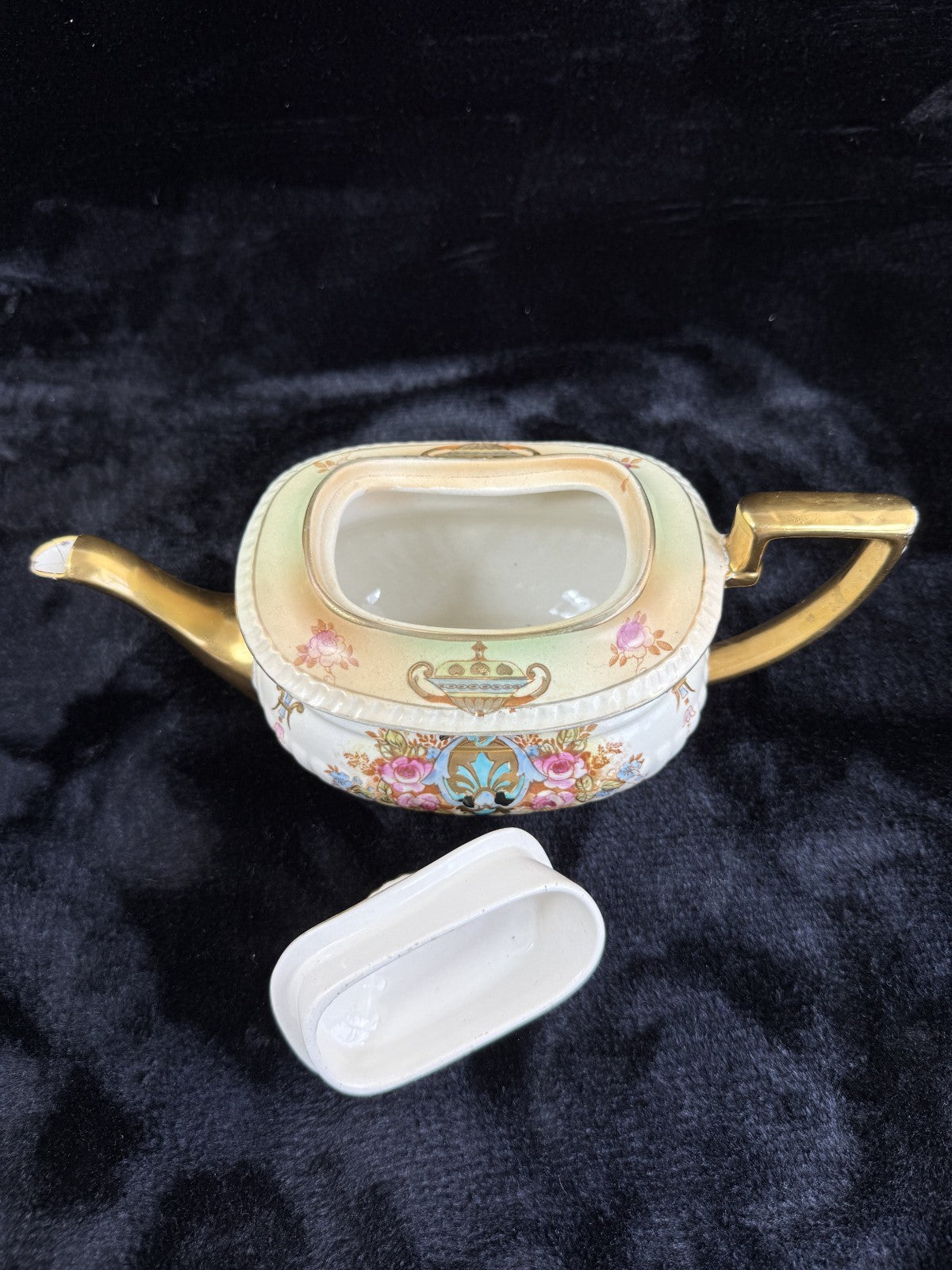 Exquisite Antique Crown Devon Fieldings Tea Pot  "Wick" Pattern repaired13