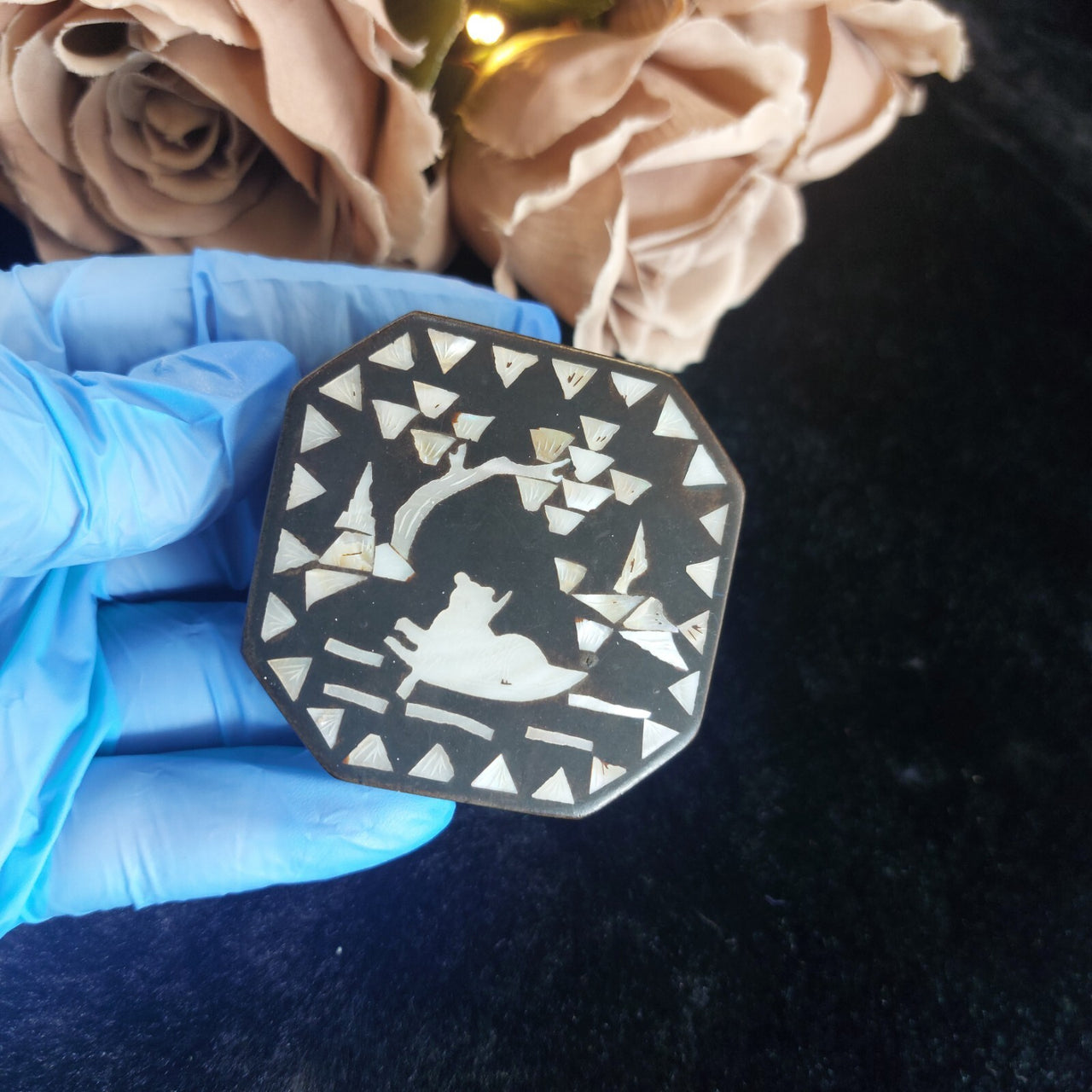 Antique Chinese Black Lacquer Trinket Box Octagonal with Mother of Pearl Inlay13