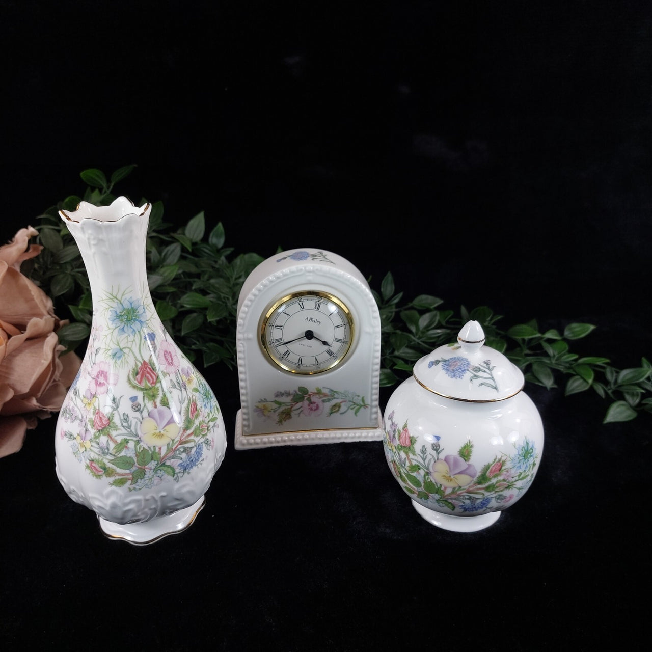 Aynsley Vintage "Wild Tudor" Fine Bone China Set - Clock, Vase & Ginger Jar Box6