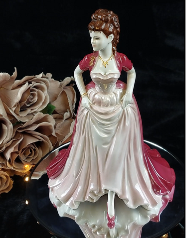 Coalport Lt Edition Large Figurine Joanne Figurine of the Year 2001 collectable0