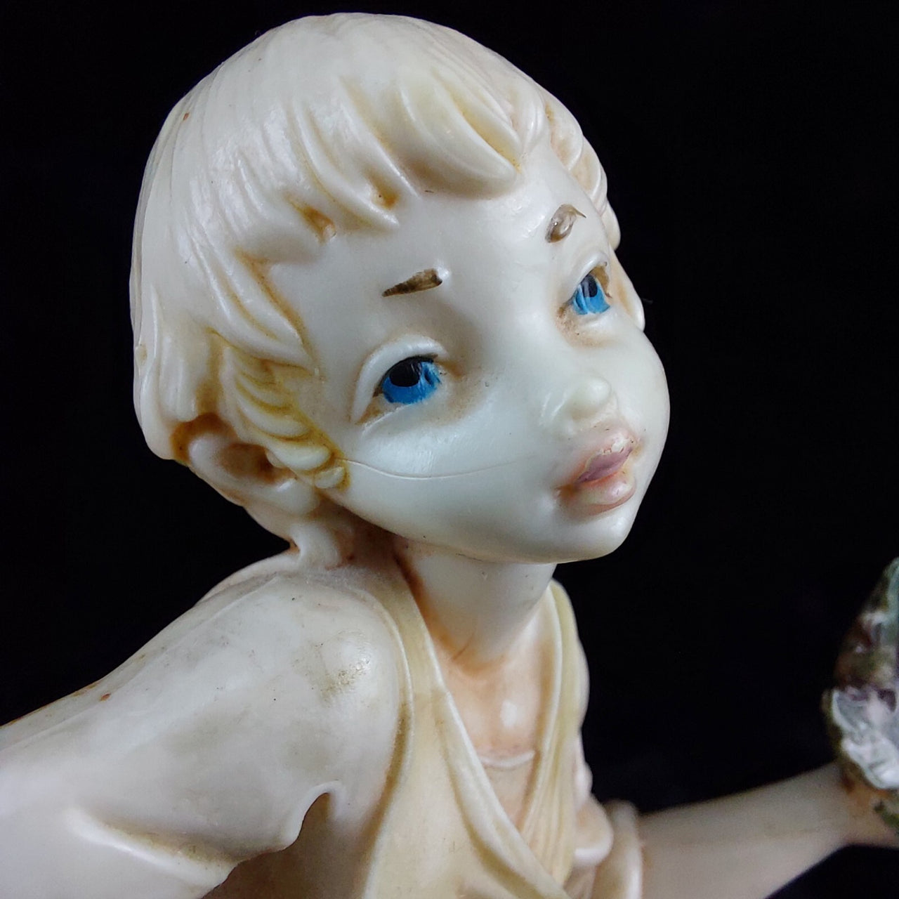 Fontanini Depose Simonetti Boy Figurine with Grapes 1980's Made in Italy decor.11