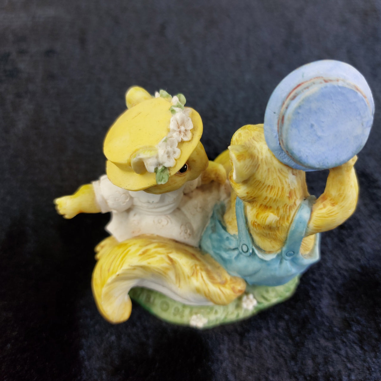1994Beswick Country Cousins Robert & Rosie Figurine PM2119 Squirrels in Love 4